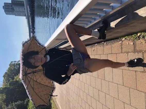 Purple panties and posing by the river area&nbsp;紫のパンティーと川沿いでポーズ